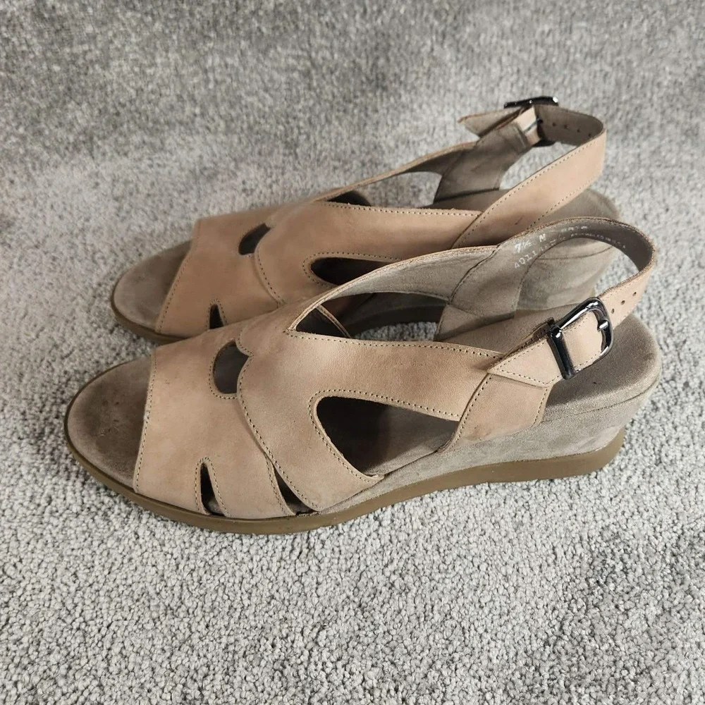 Munro Lola Stone Nubuck Slingback Wedge Walking Sandal Womens‎ 7.5 N